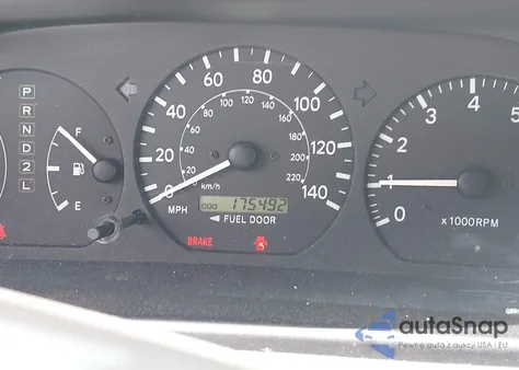 2001 Toyota Camry Le from USA, damaged, VIN 4T1BG22K51U854308